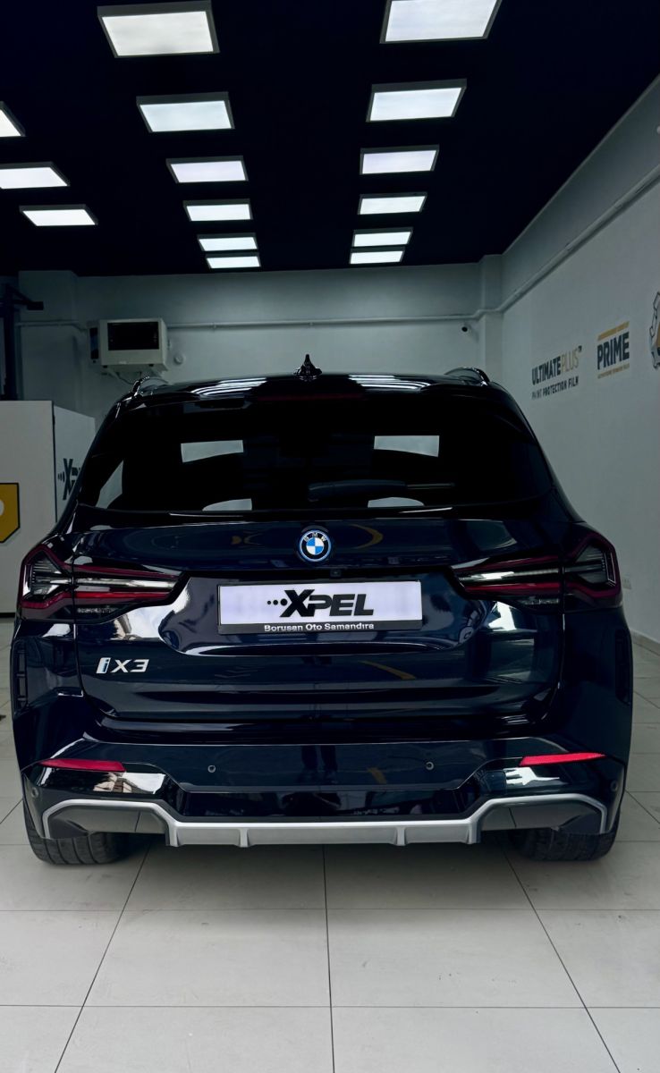 BMW iX3