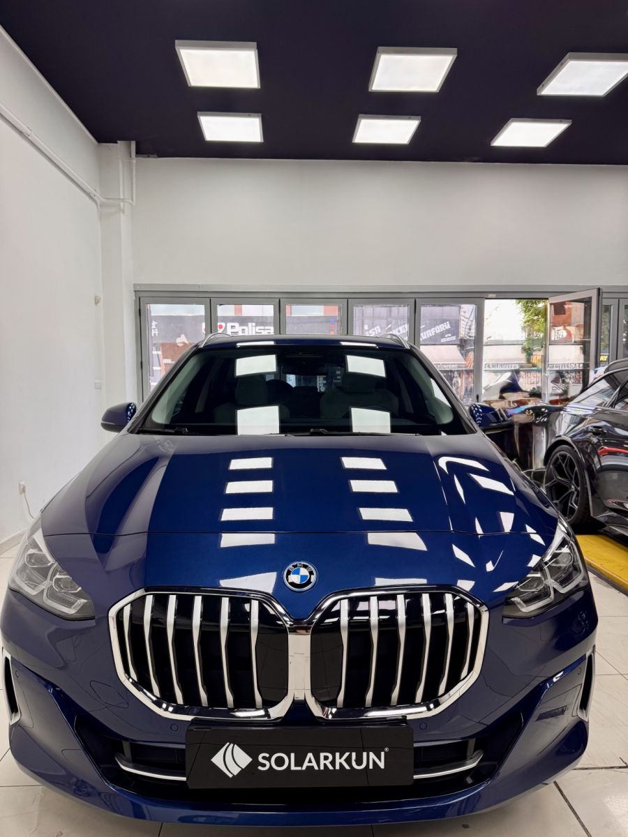 BMW 230e 