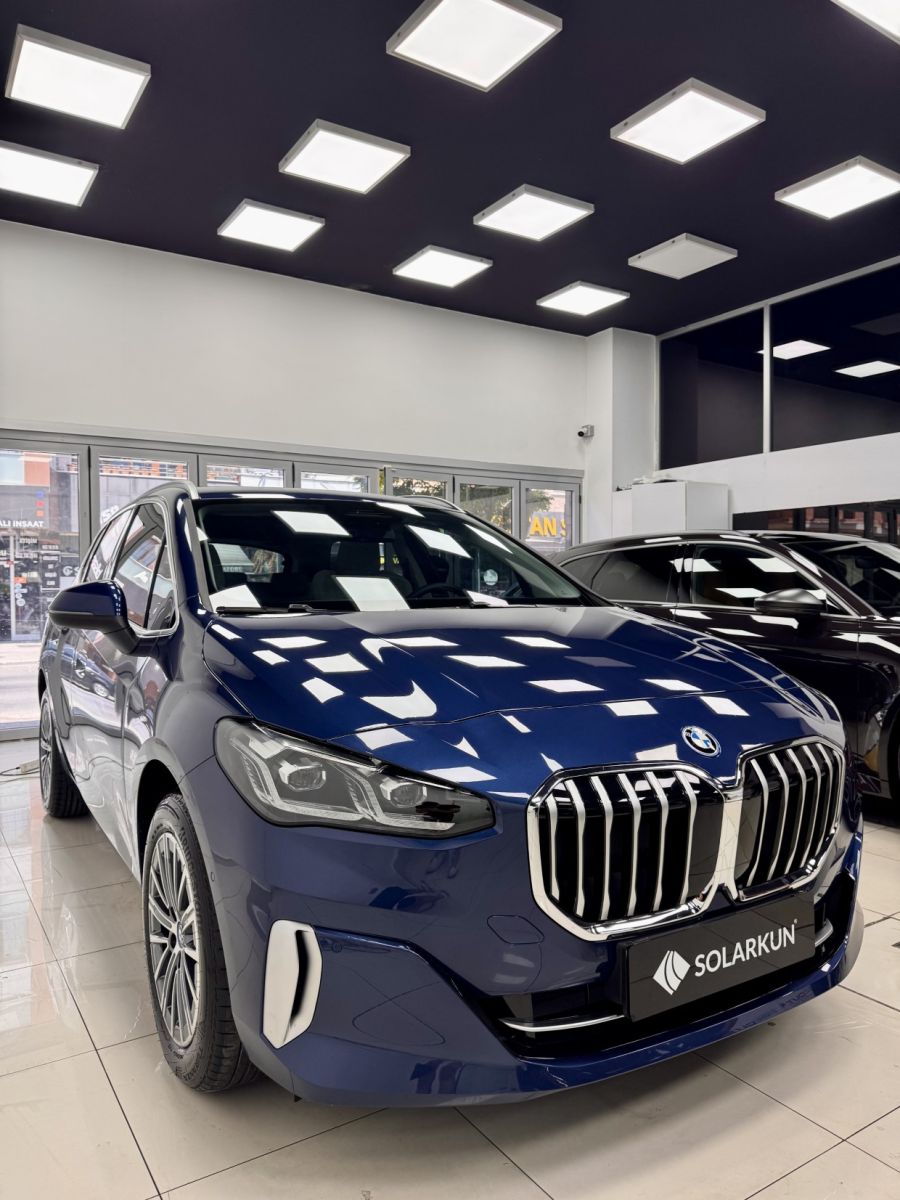 BMW 230e 