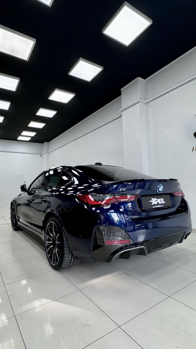 BMW i4 M50