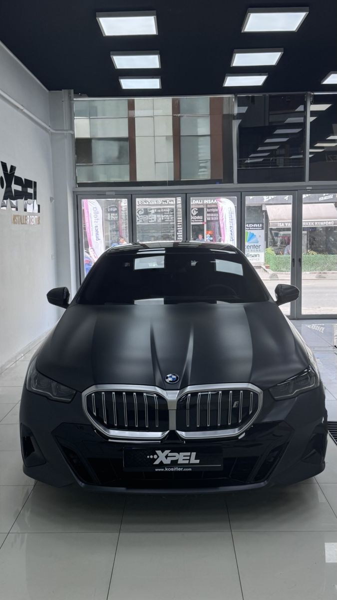 BMW i5 eDrive40 