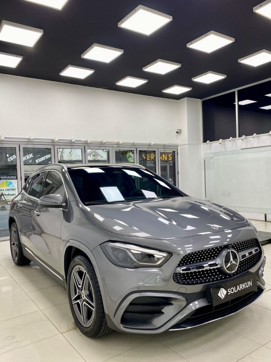 Mercedes GLA200