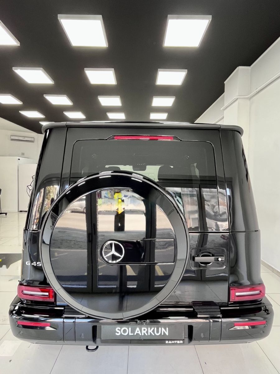 Mercedes G450d 