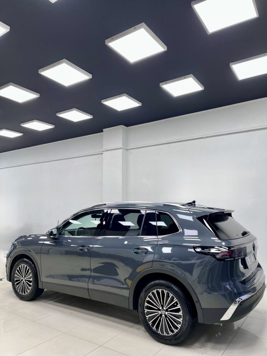 Tiguan eTSI