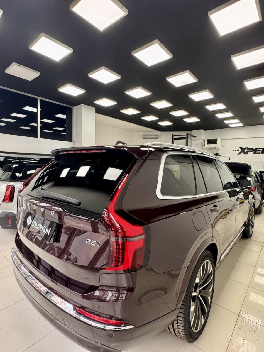 Volvo XC90 B5 