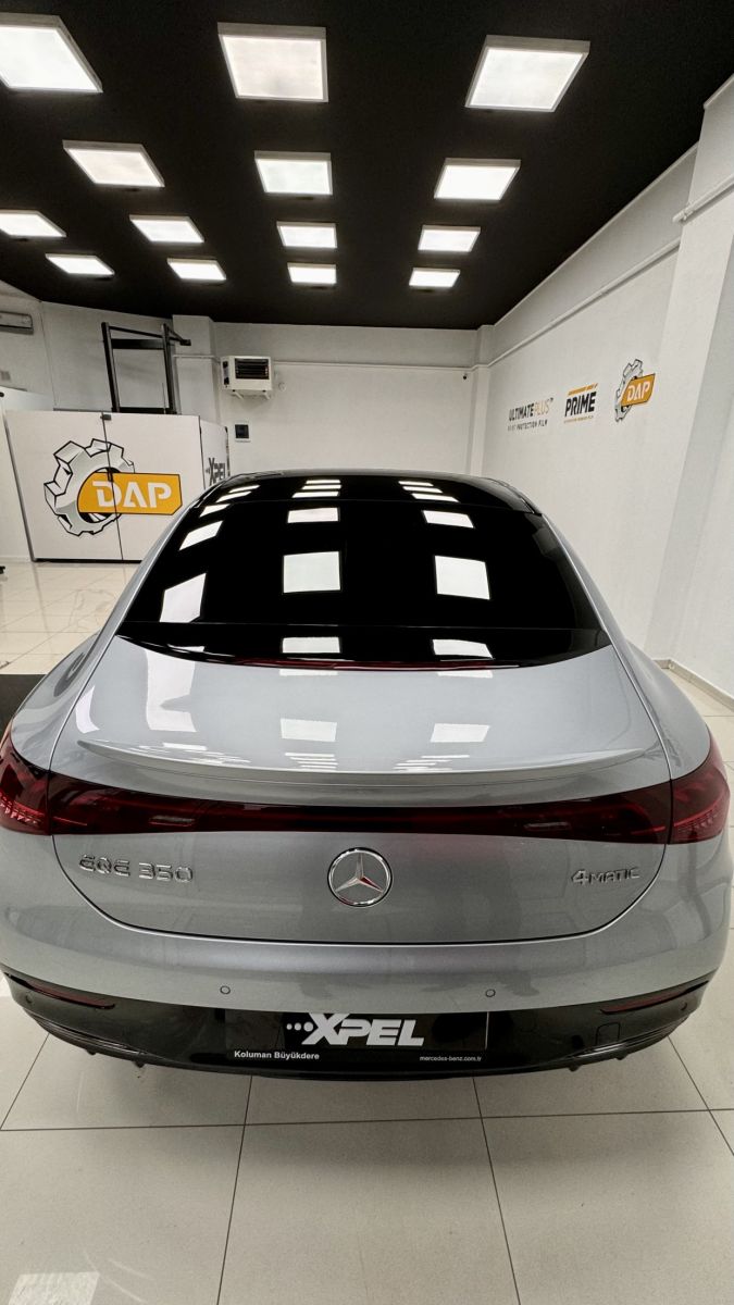 Mercedes EQE 350
