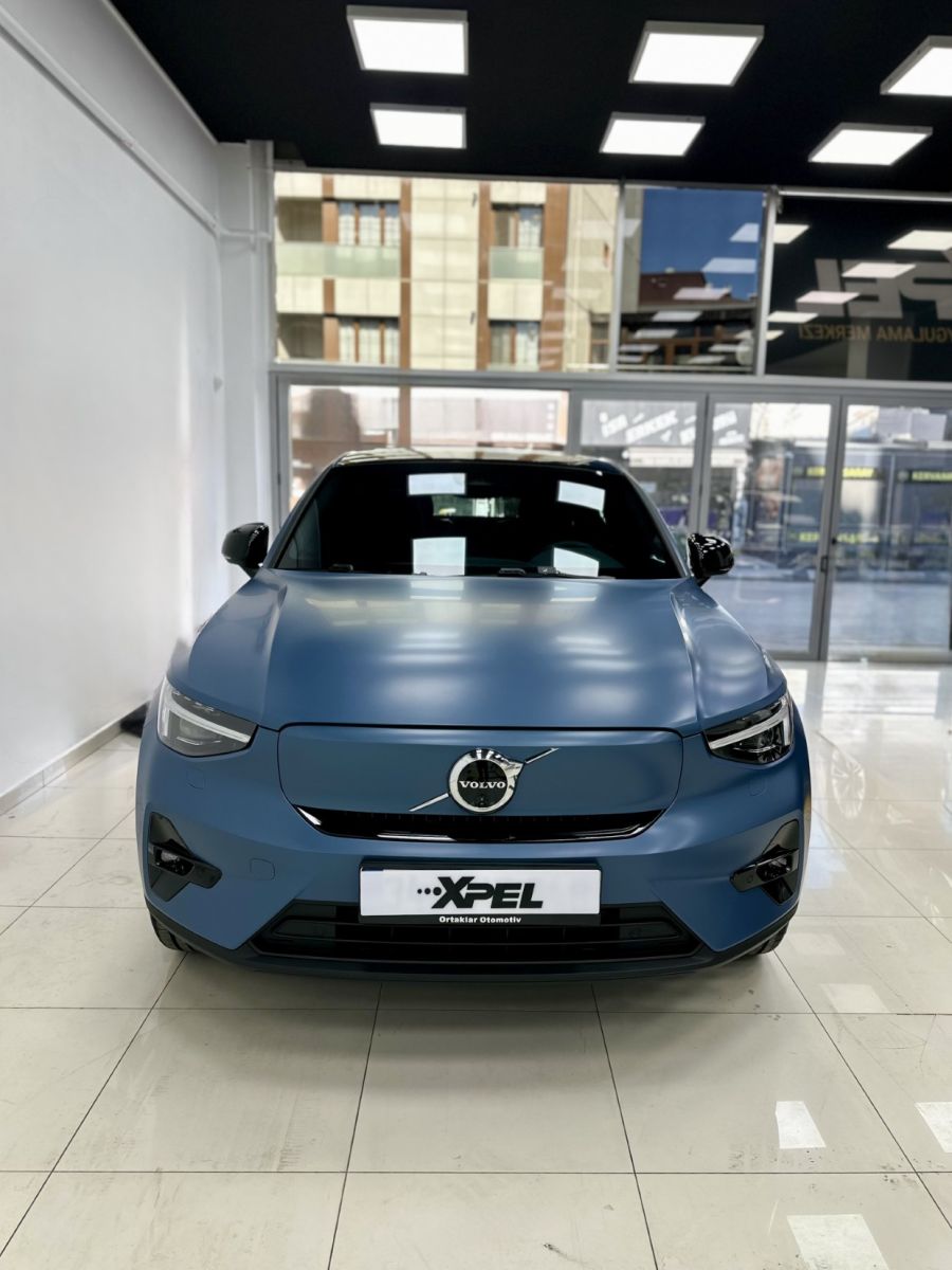 Volvo C40 